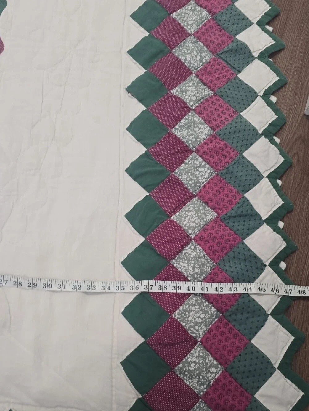 Plum & Green Floral Medallion Quilt - Classic Patchwork Design 81